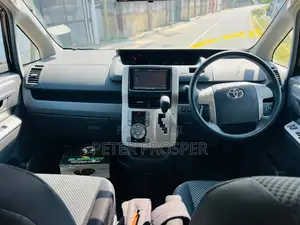 Toyota Noah 2009 Black
