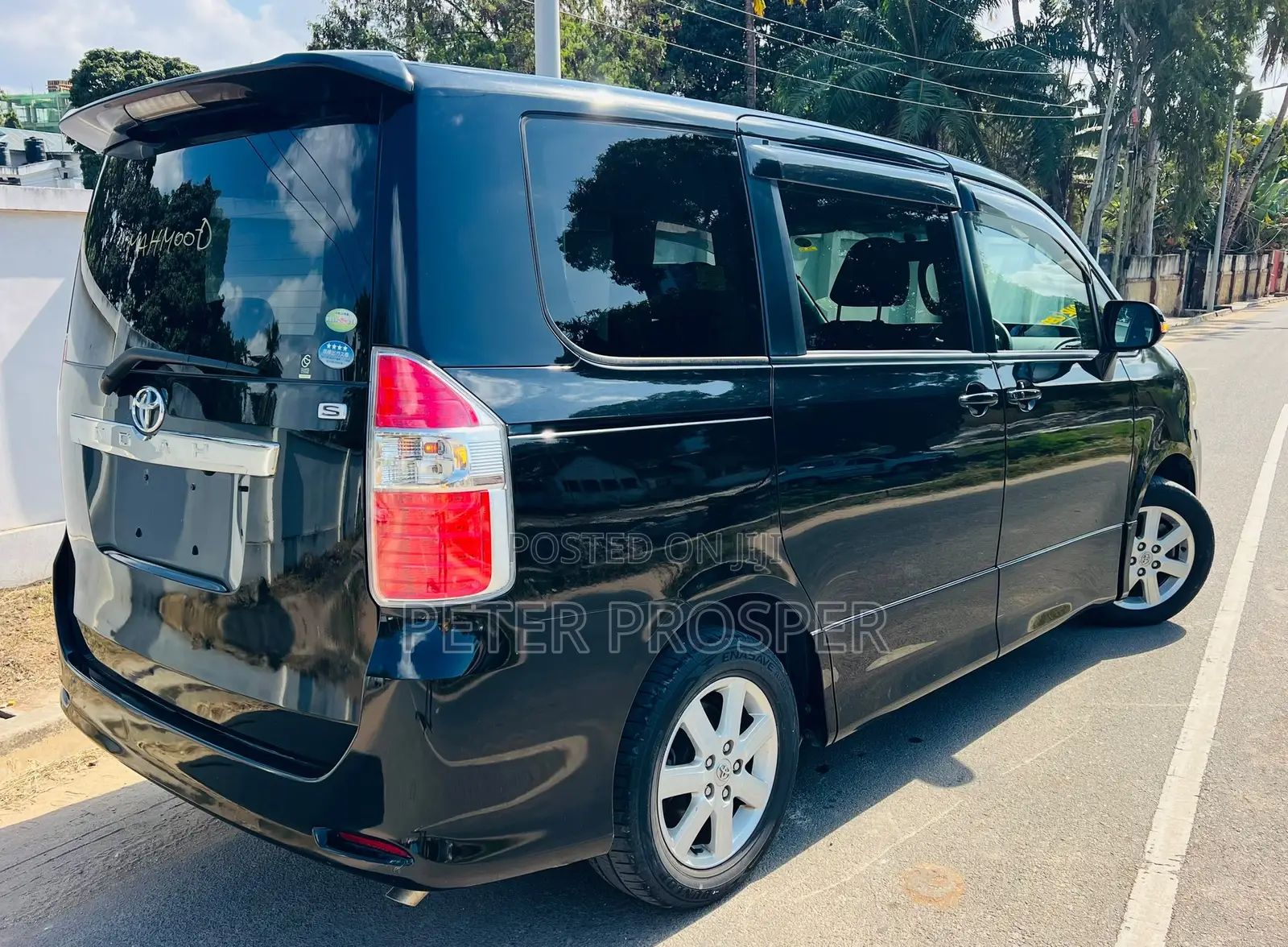 Toyota Noah 2009 Black