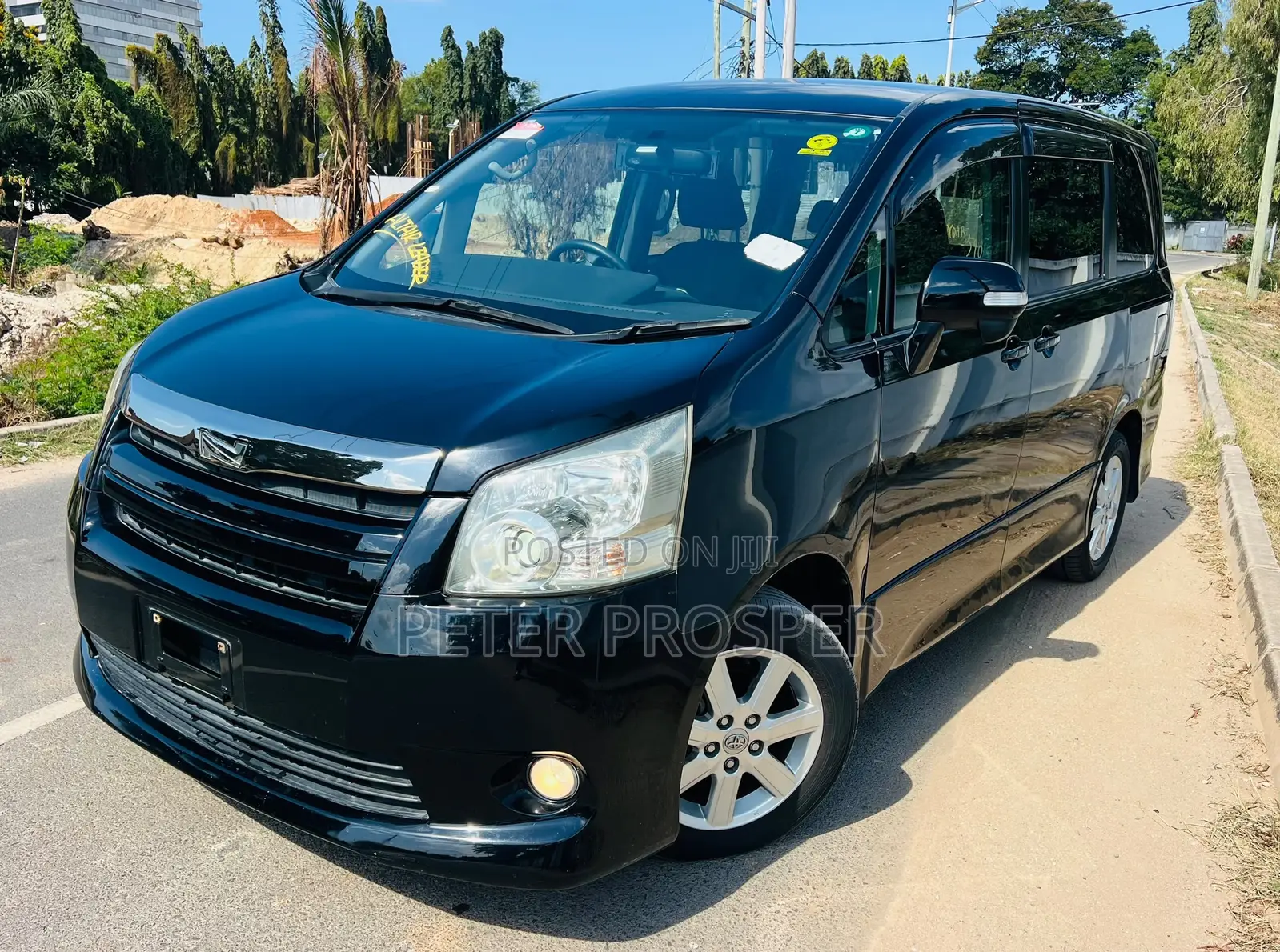 Toyota Noah 2009 Black