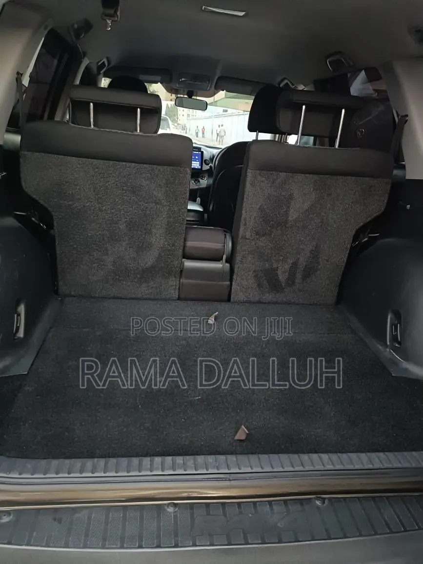 Toyota RAV4 2010 Gray