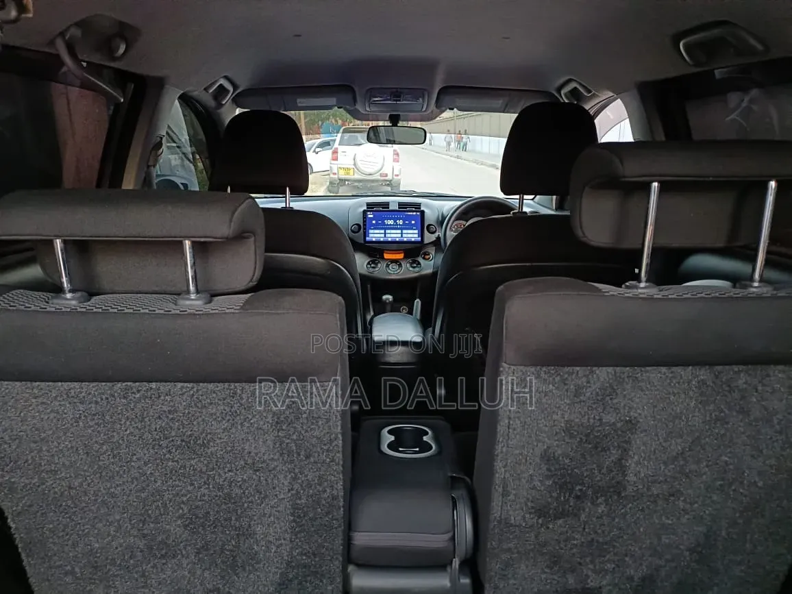 Toyota RAV4 2010 Gray
