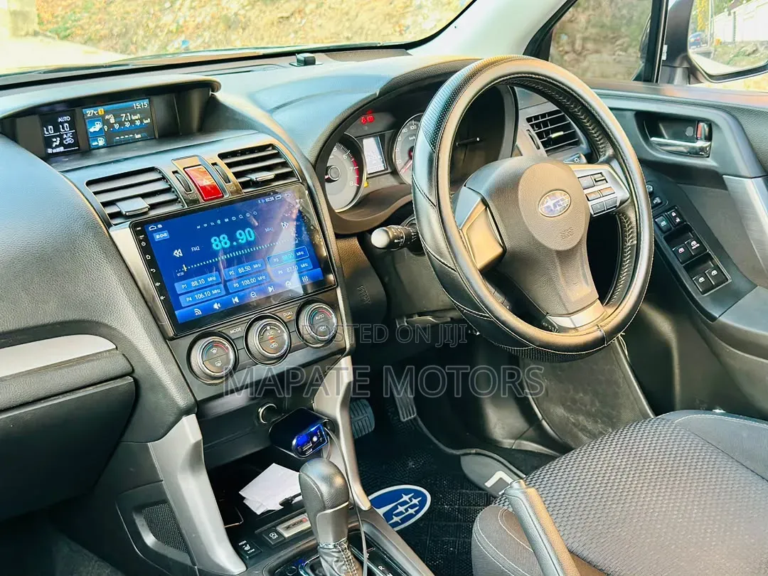 Subaru Forester 2.5i Limited PZEV 4dr SUV AWD (2.5L 4cyl CVT) 2014
