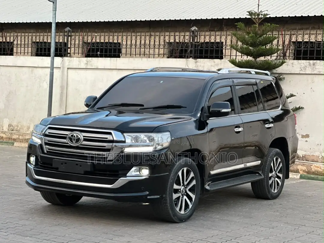 Toyota Land Cruiser 2015 Black