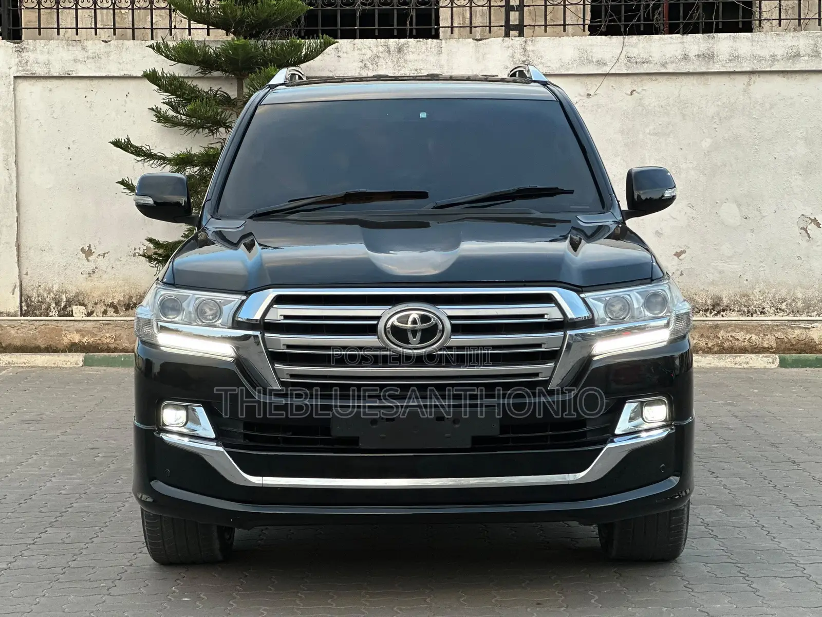 Toyota Land Cruiser 2015 Black