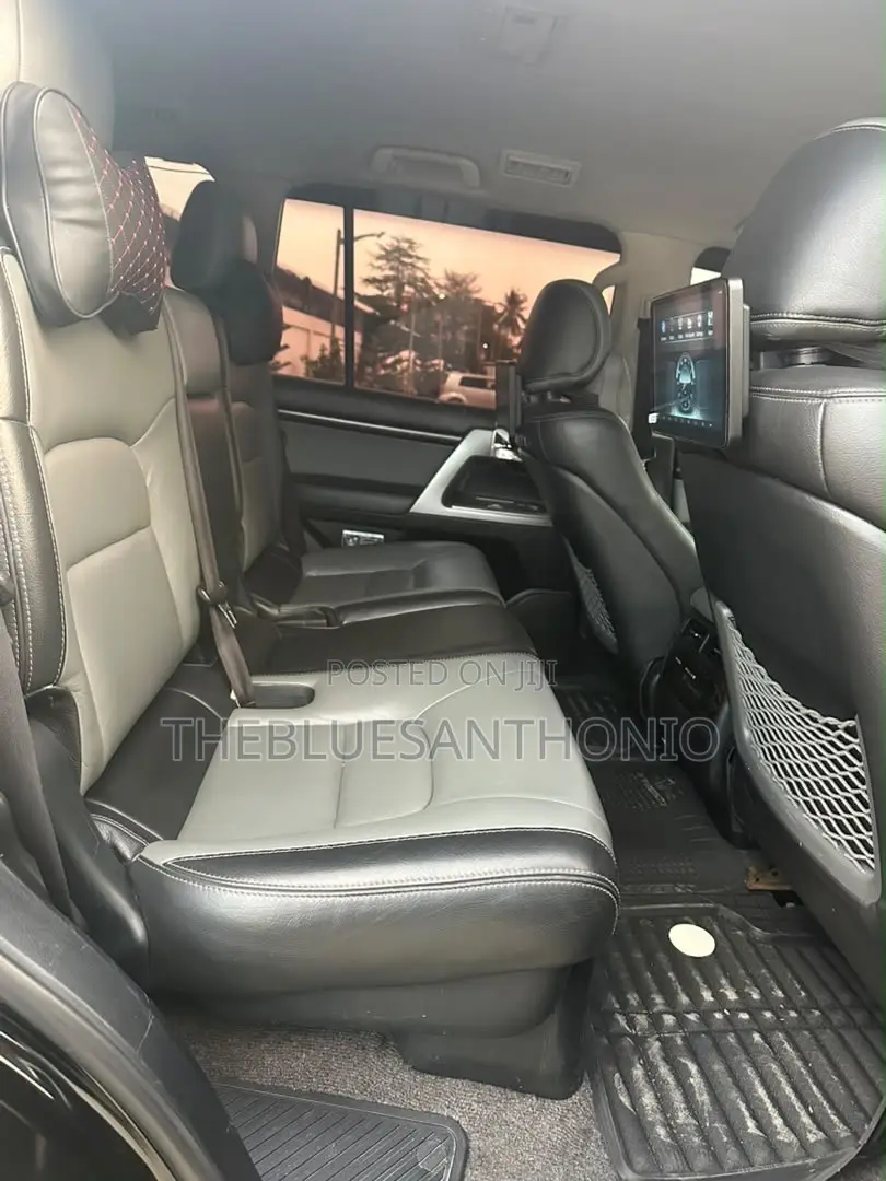Toyota Land Cruiser 2015 Black