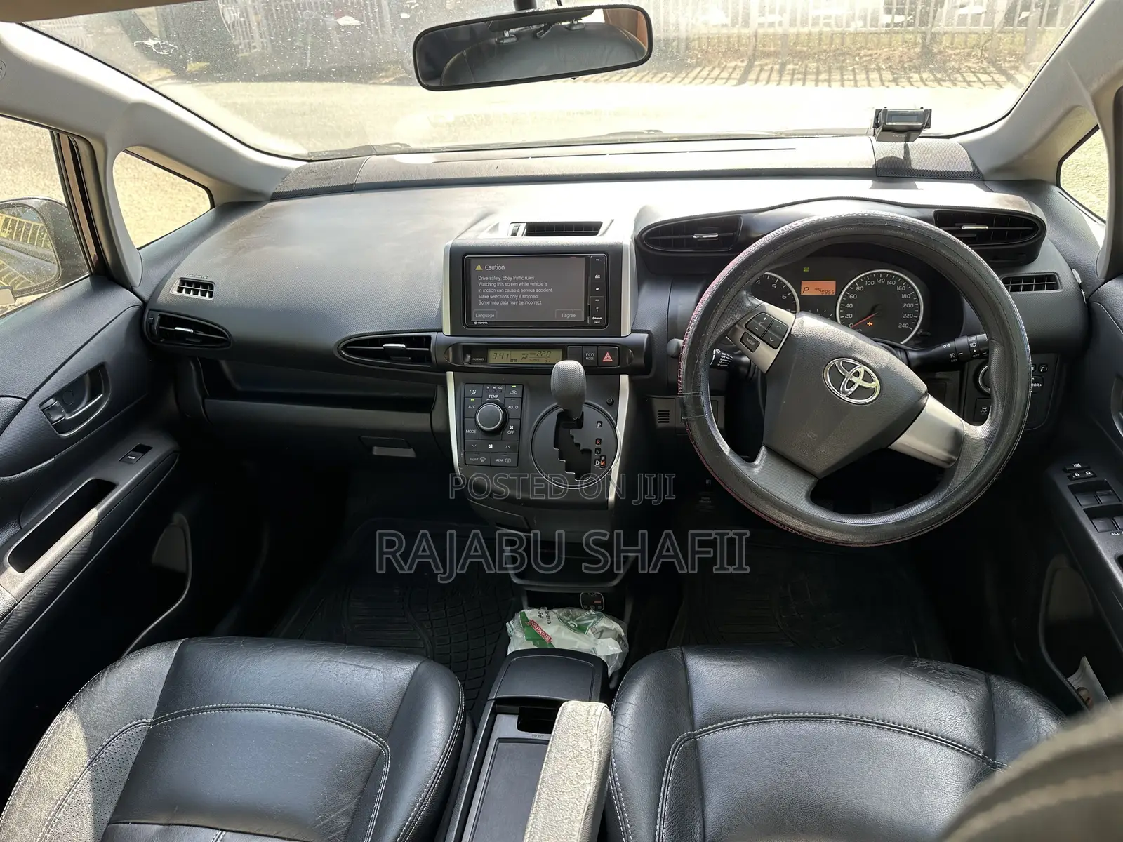 Toyota Wish 2014