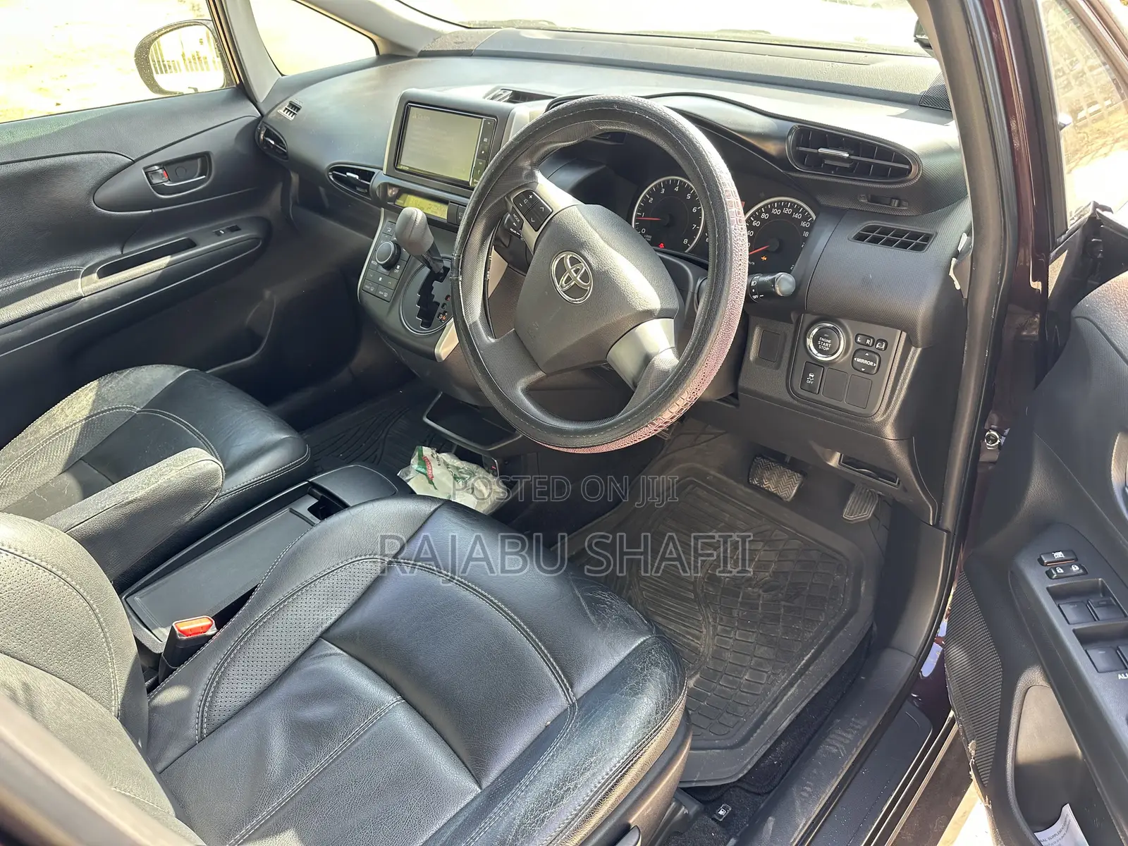 Toyota Wish 2014