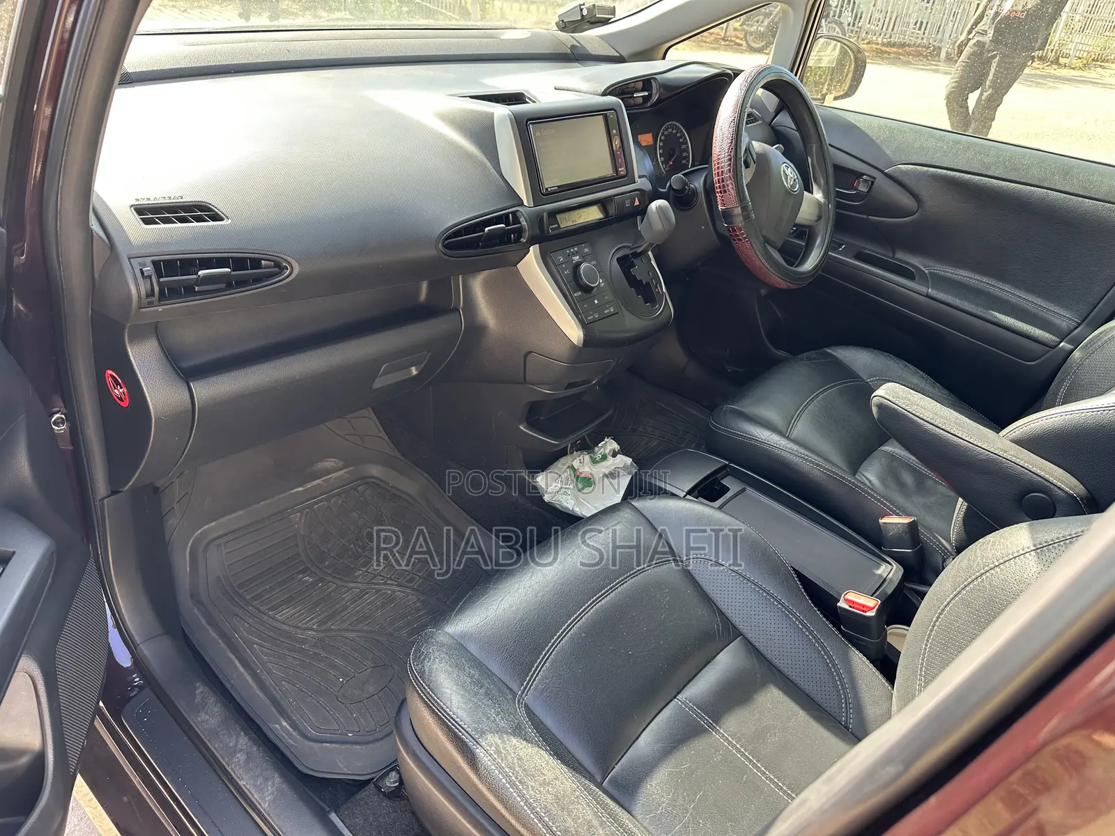 Toyota Wish 2014