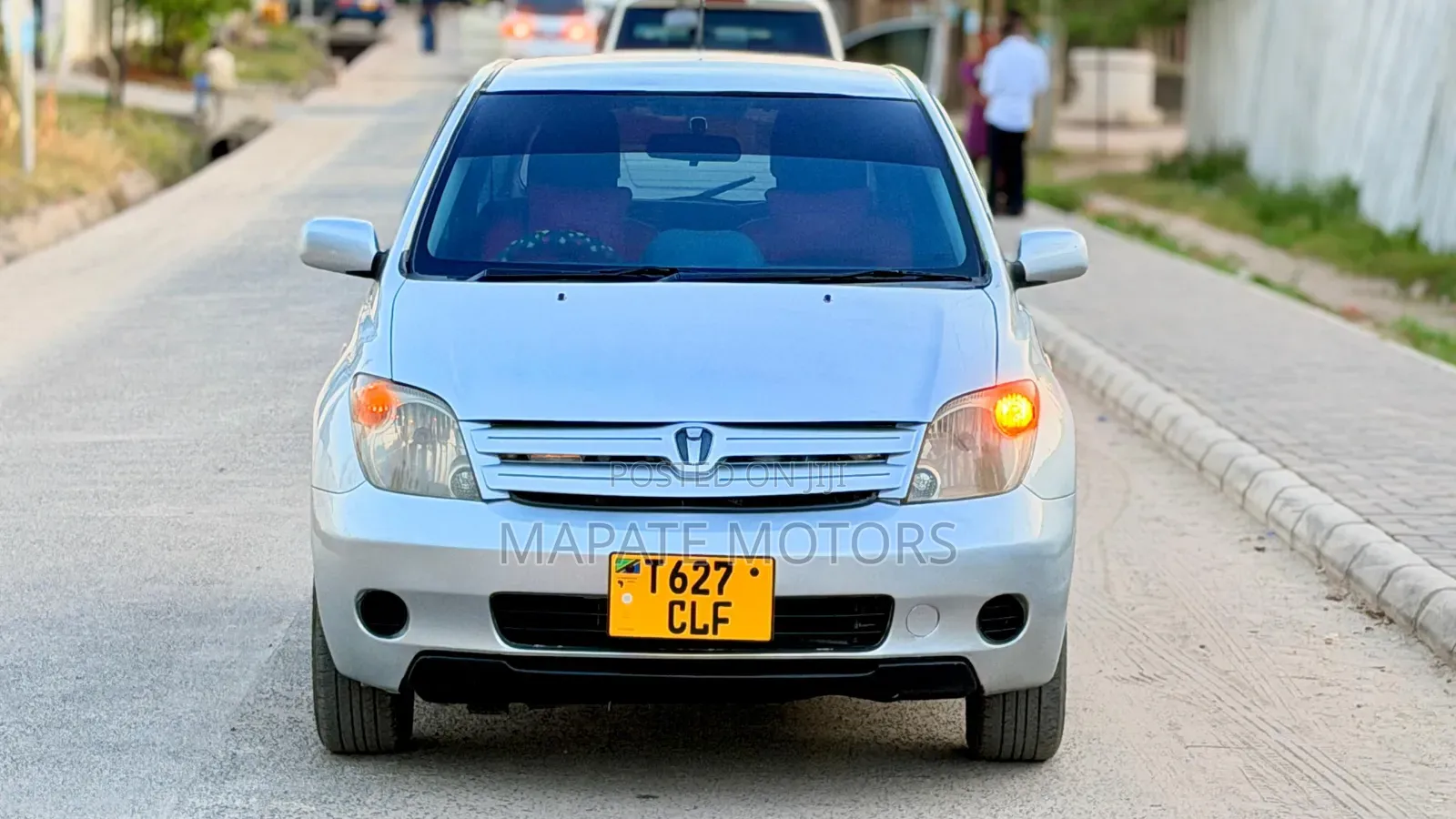 Toyota IST 2003 Silver