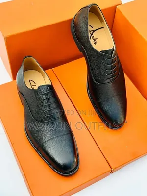 Men's Leather Shoes Rough Surface Leather Materials