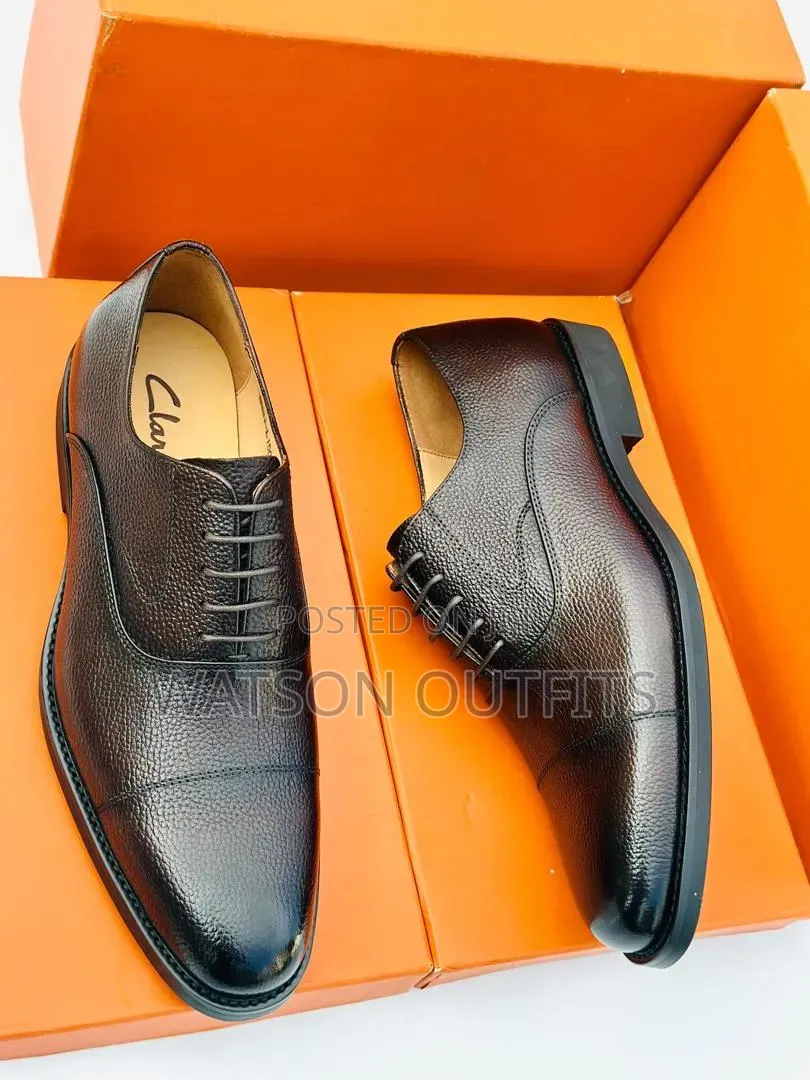 Men's Leather Shoes Rough Surface Leather Materials
