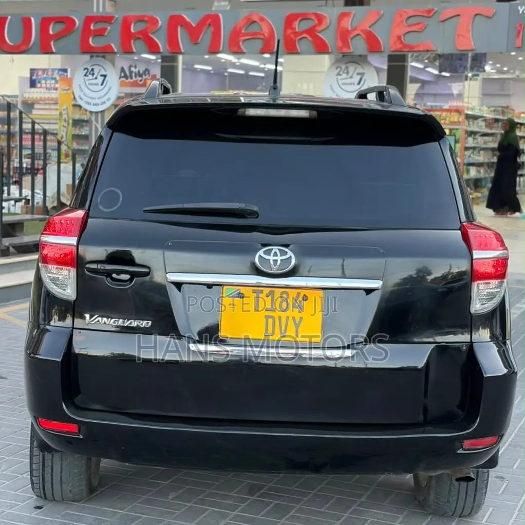 Toyota Vanguard 2011 Black