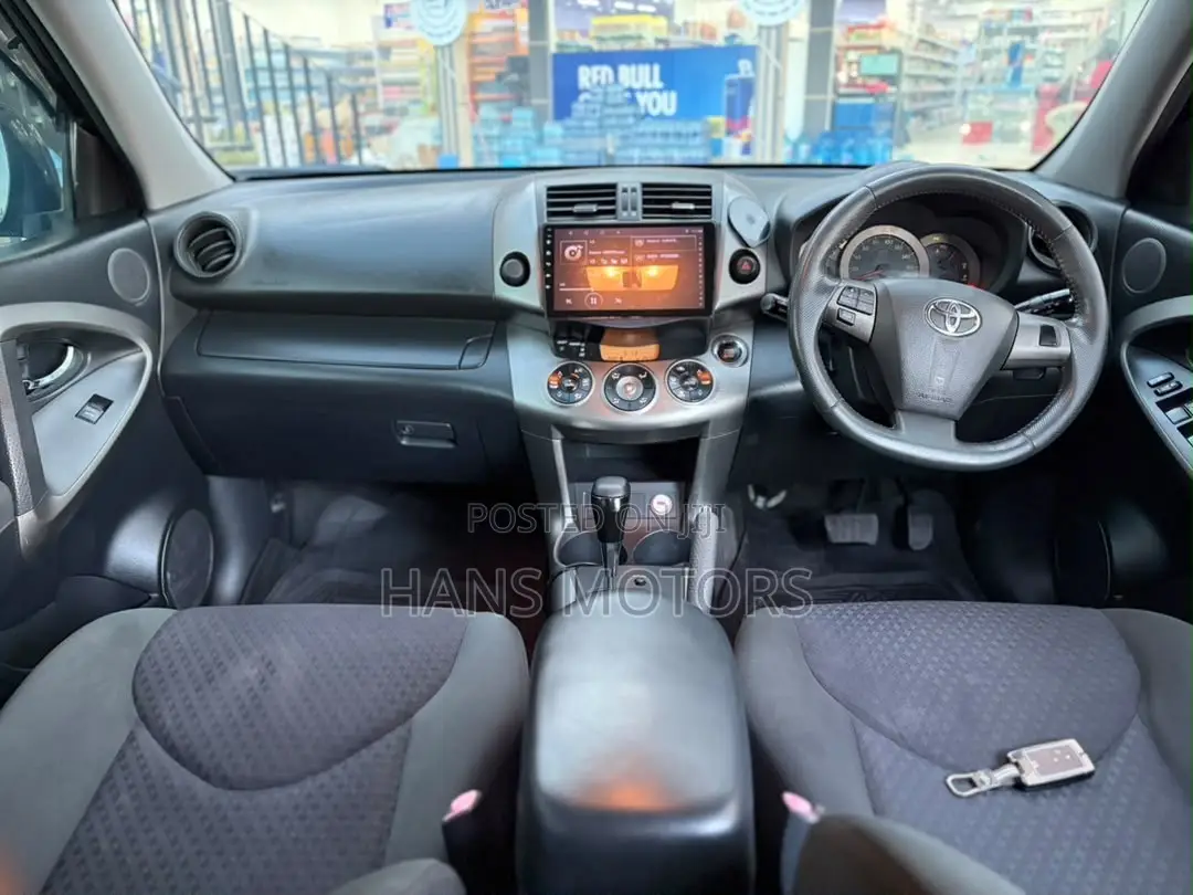 Toyota Vanguard 2011 Black