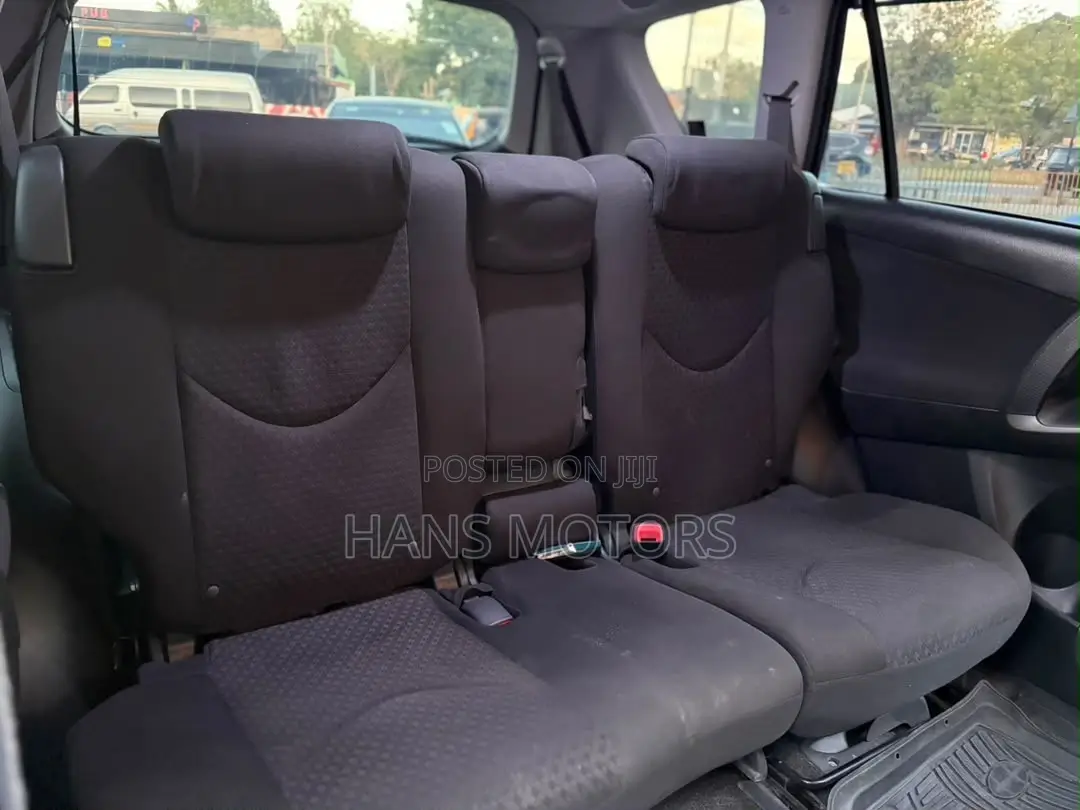 Toyota Vanguard 2011 Black