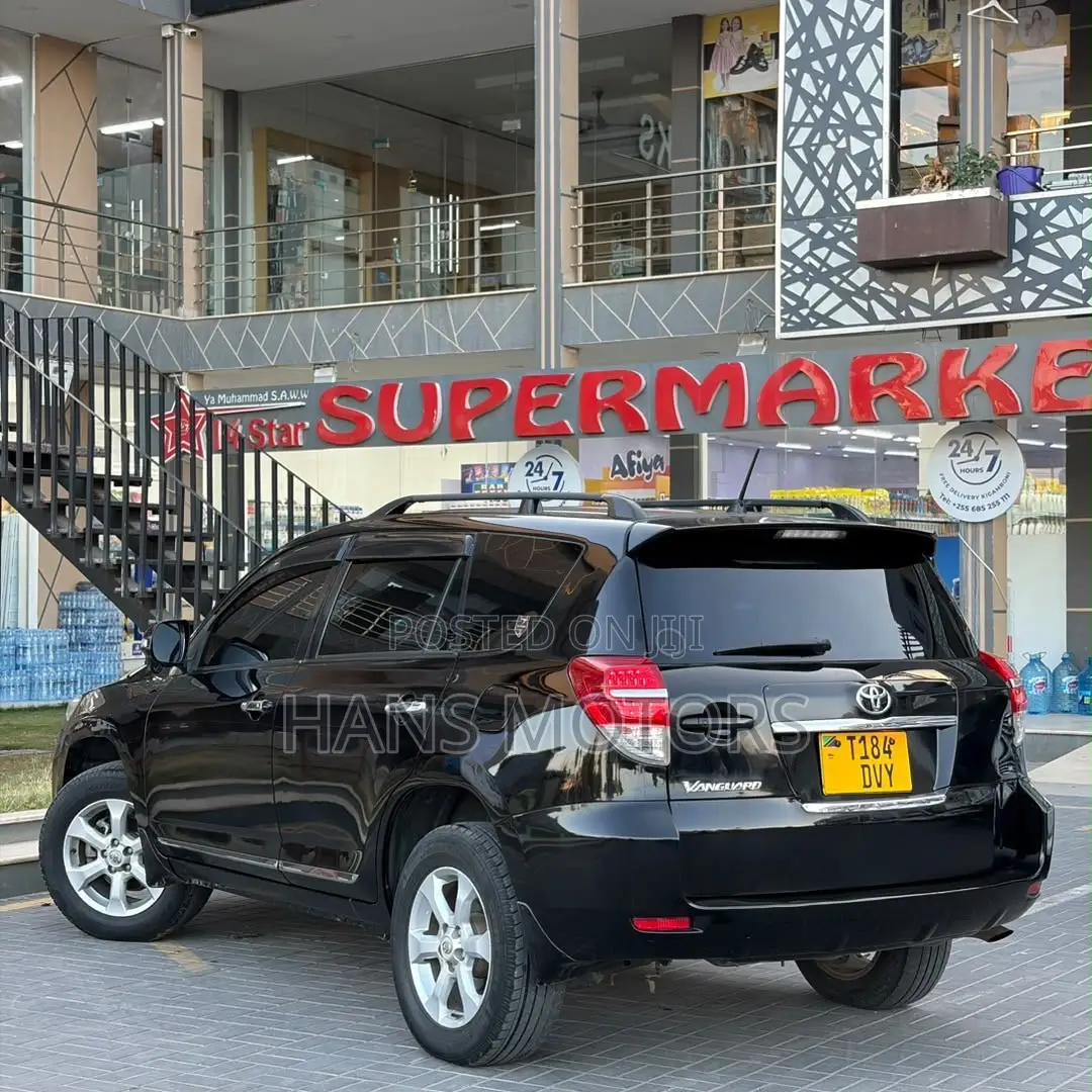 Toyota Vanguard 2011 Black