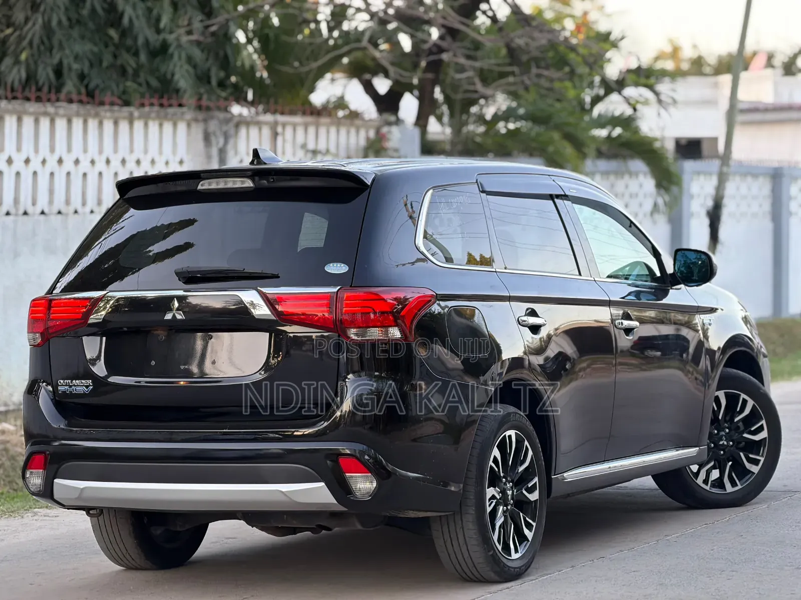 Mitsubishi Outlander 2015 Black