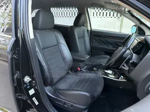 Mitsubishi Outlander 2015 Black