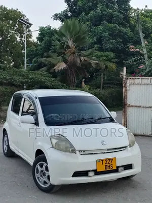 Toyota Passo 2005 White