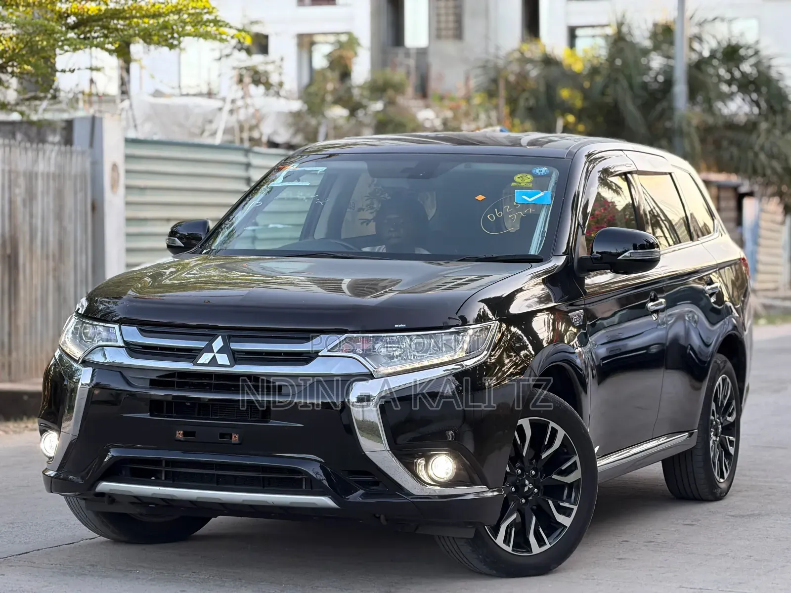 Mitsubishi Outlander 2015 Black