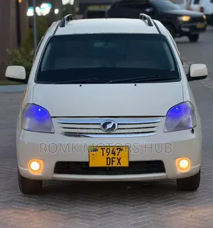 Toyota Raum 2007 White