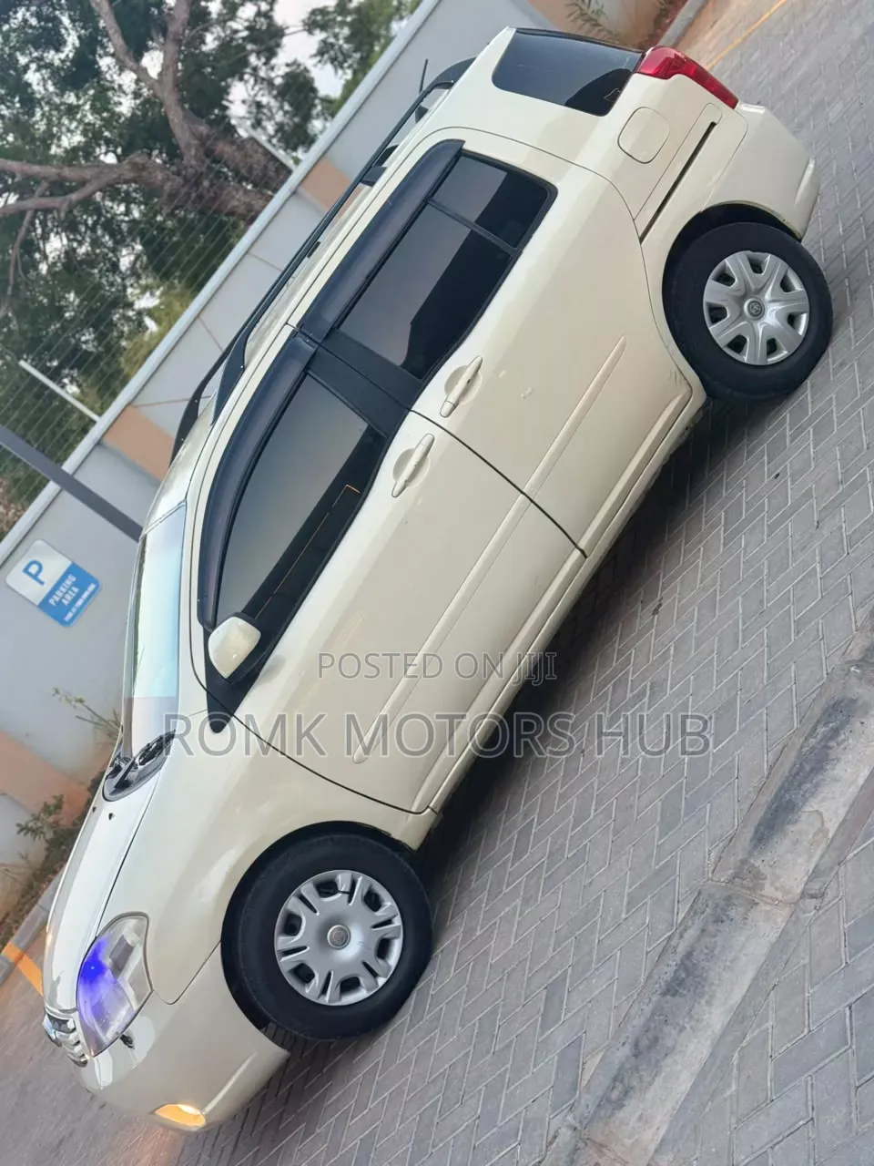 Toyota Raum 2007 White