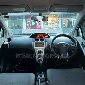 Toyota Vitz 2010 Black