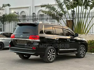 Toyota Land Cruiser Prado 2014 Black