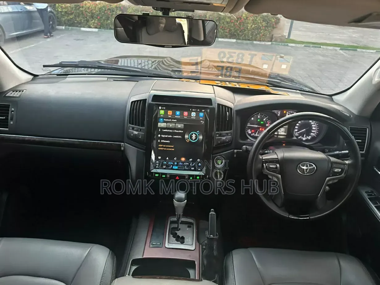 Toyota Land Cruiser Prado 2014 Black
