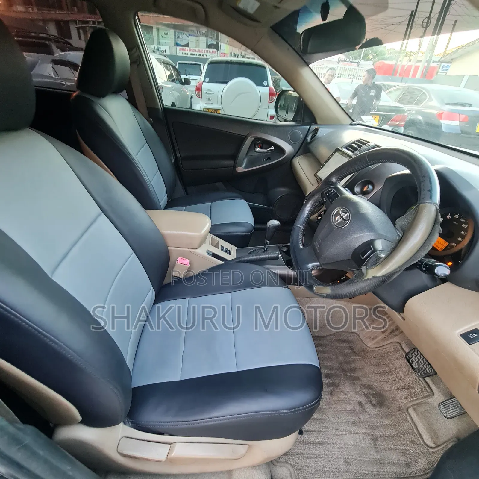 Toyota Vanguard 2011 Black