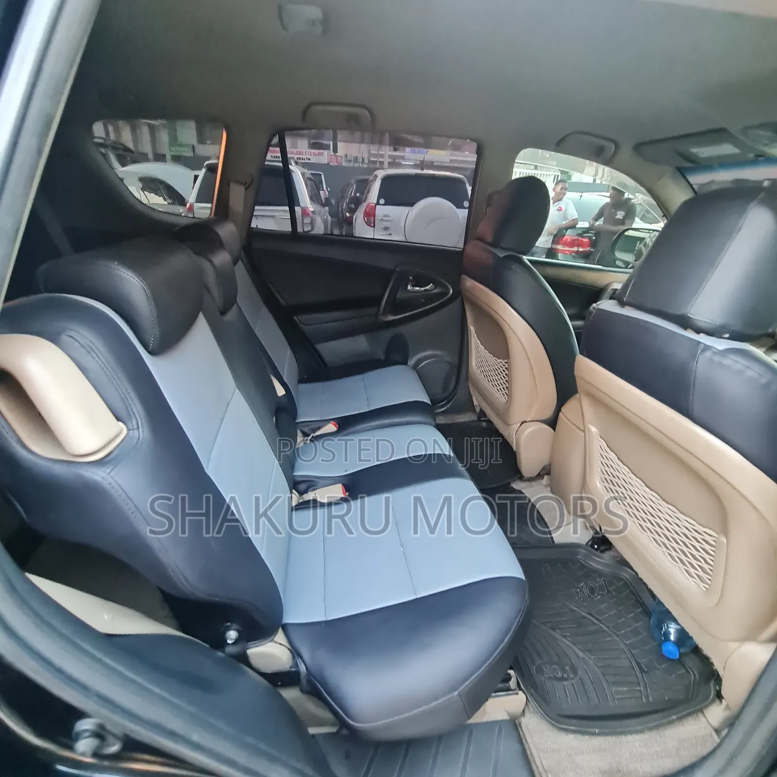 Toyota Vanguard 2011 Black