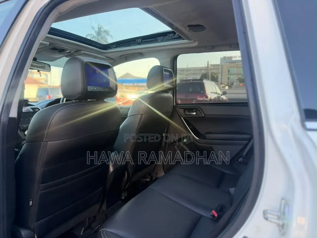 Subaru Forester 2016 White