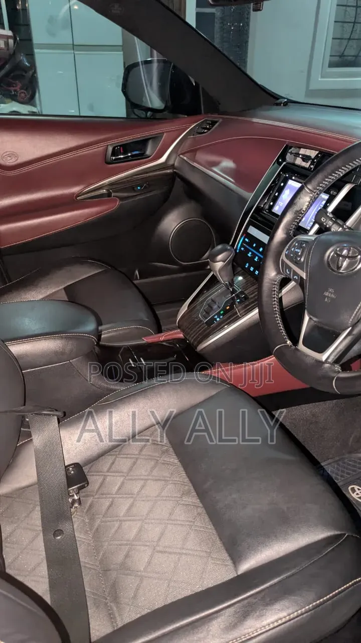 Toyota Harrier 2.0 2016 Pearl