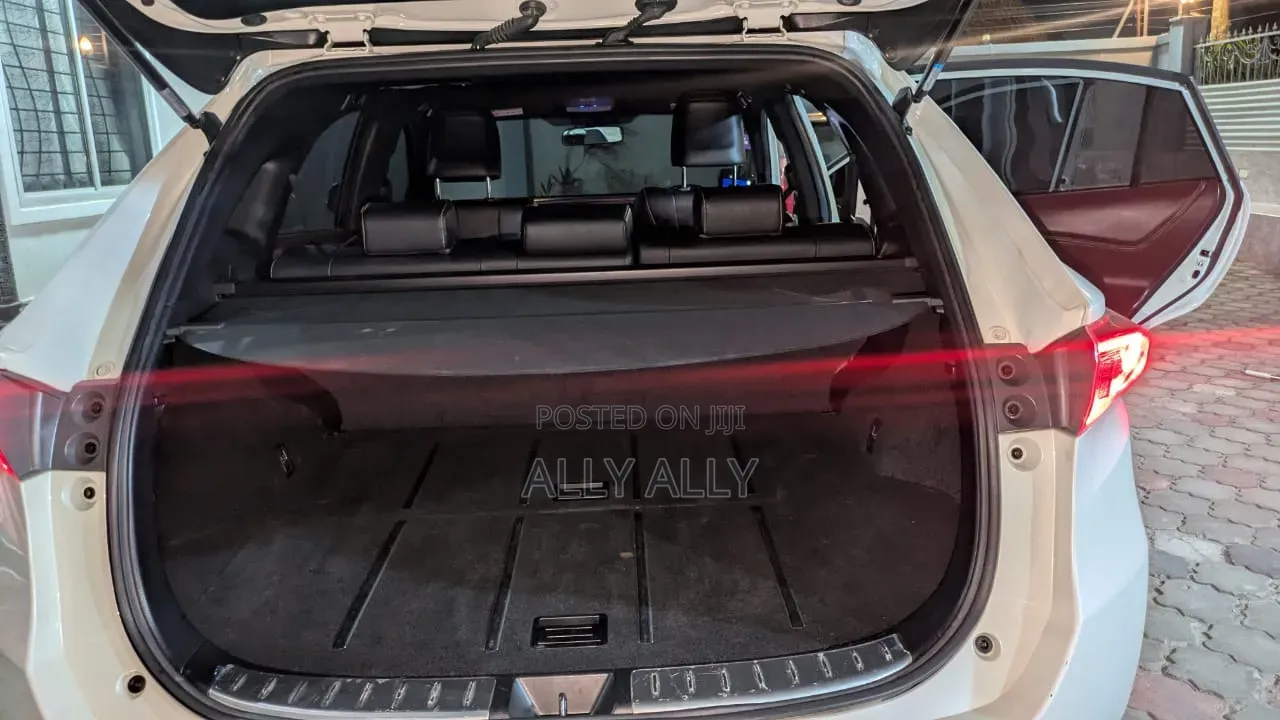 Toyota Harrier 2.0 2016 Pearl