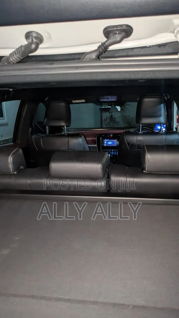 Toyota Harrier 2.0 2016 Pearl