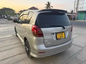 Toyota Corolla Spacio 2005 Gold