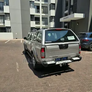 Nissan Hardbody 2019 Silver