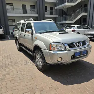 Nissan Hardbody 2019 Silver