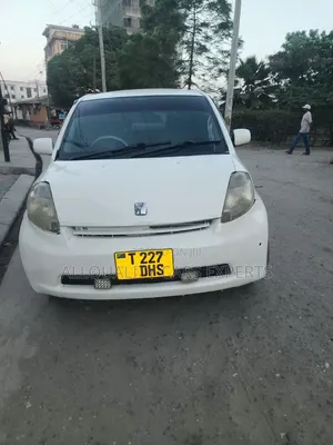 Toyota Passo 2004