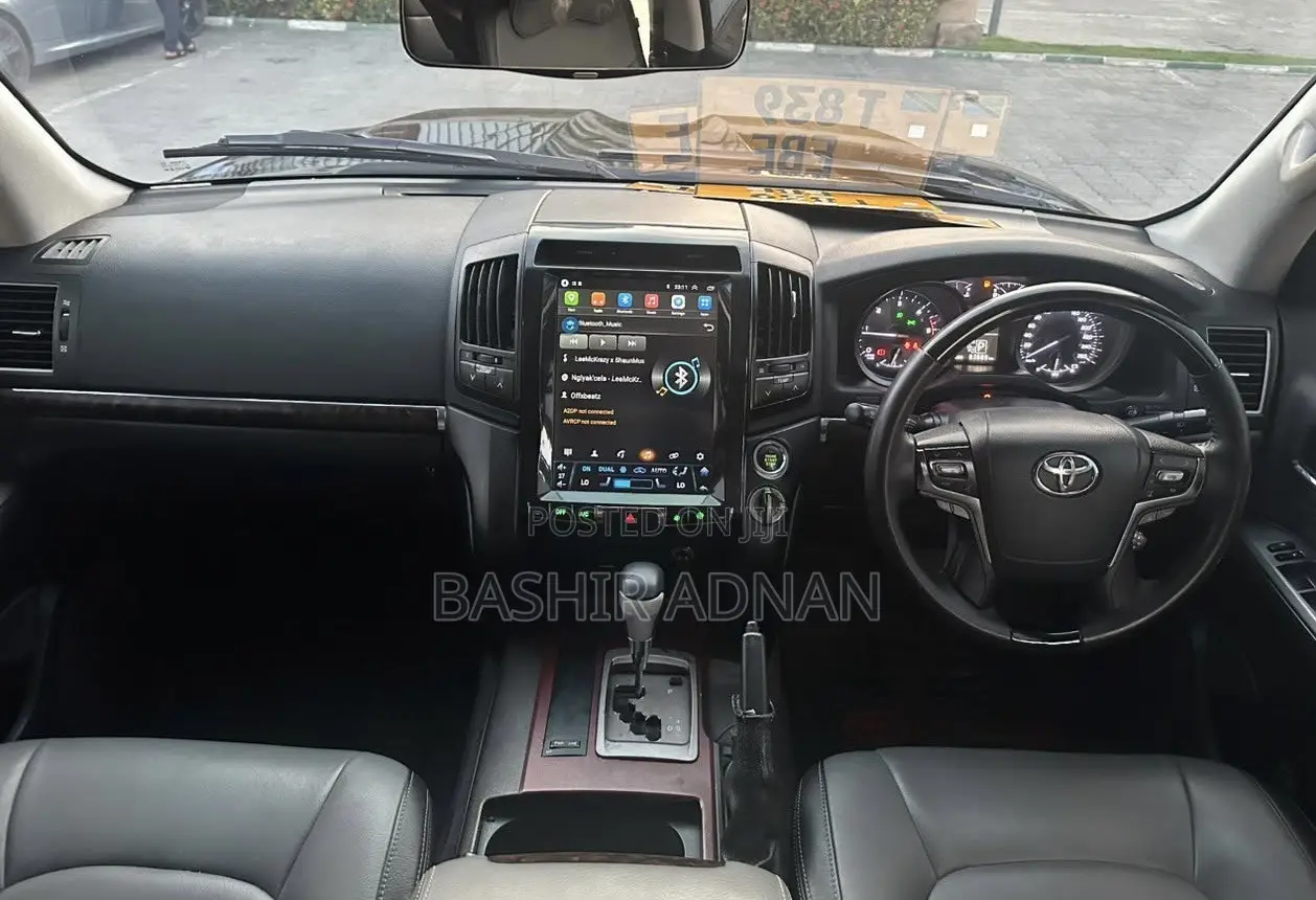 Toyota Land Cruiser 2014 Black