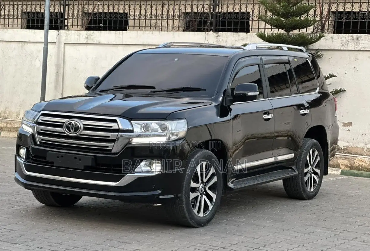 Toyota Land Cruiser 2014 Black