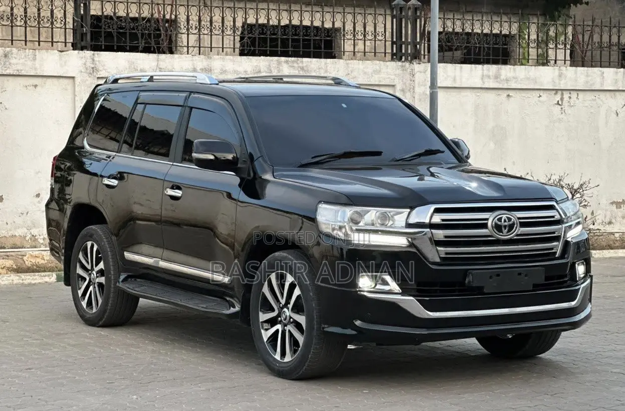 Toyota Land Cruiser 2014 Black