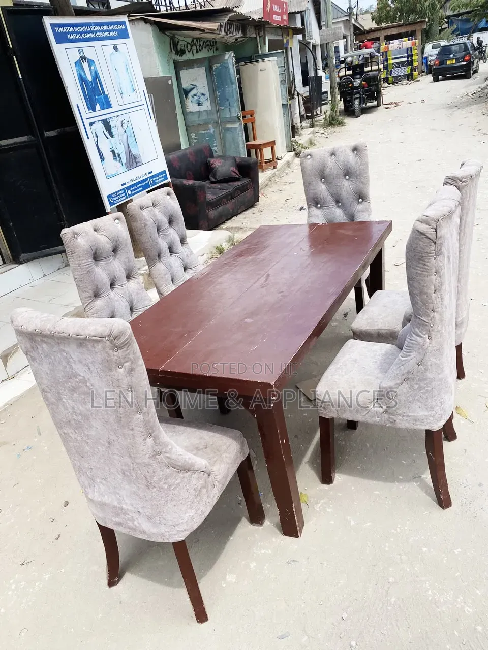 Dinning Set Six Chairs Very Clean