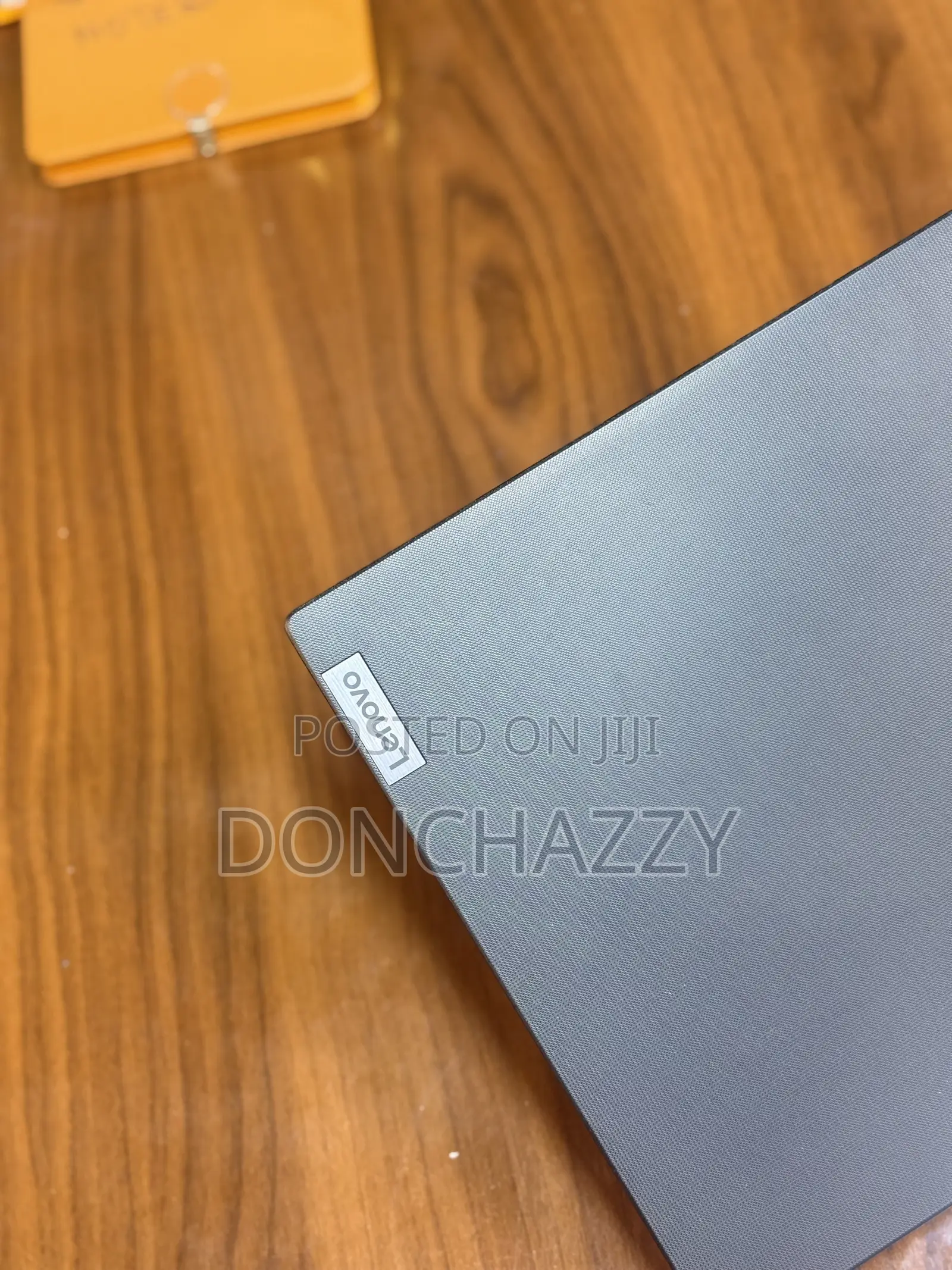 New Laptop Lenovo V15 8GB Intel SSD 256GB