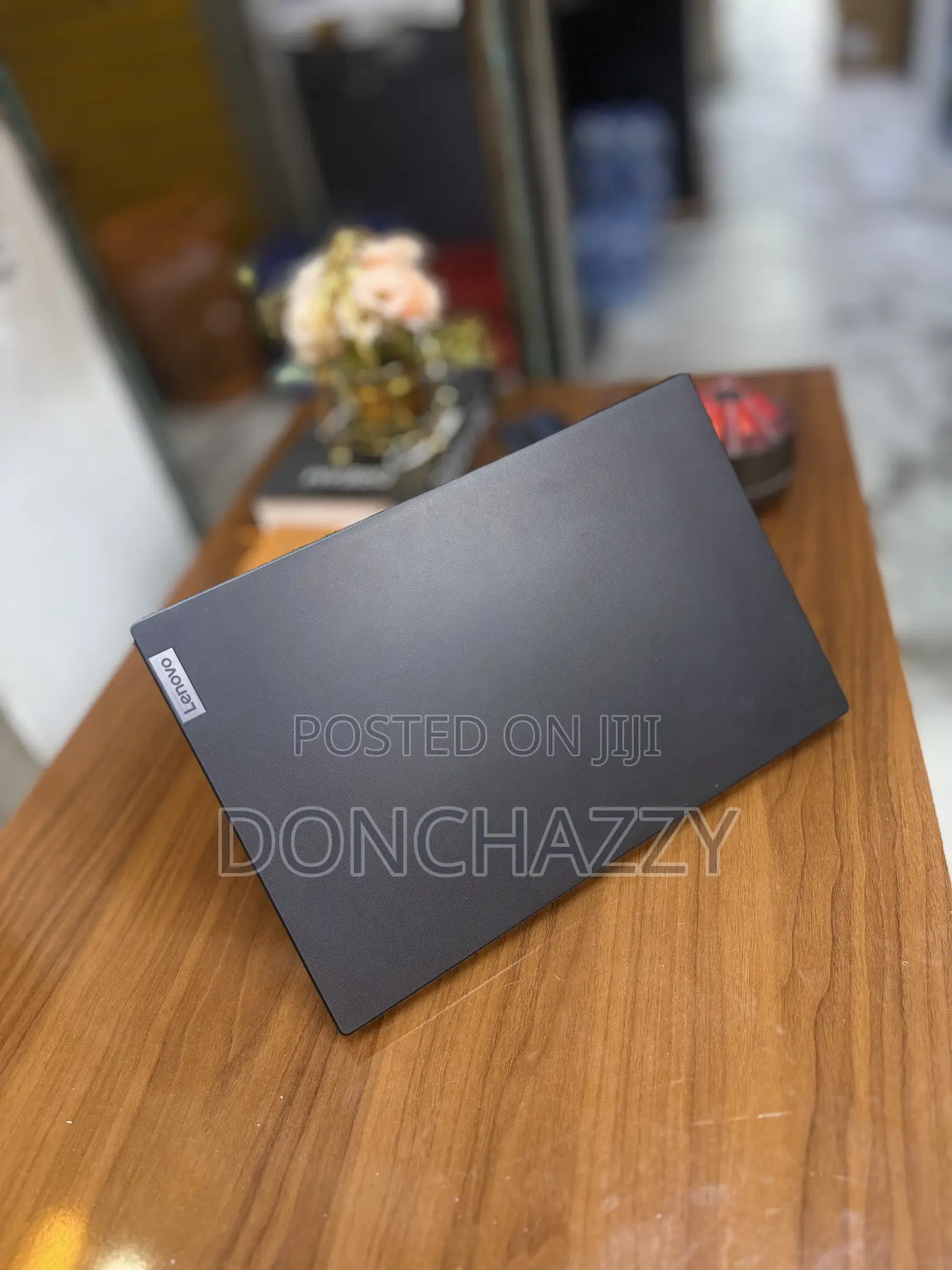 New Laptop Lenovo V15 8GB Intel SSD 256GB