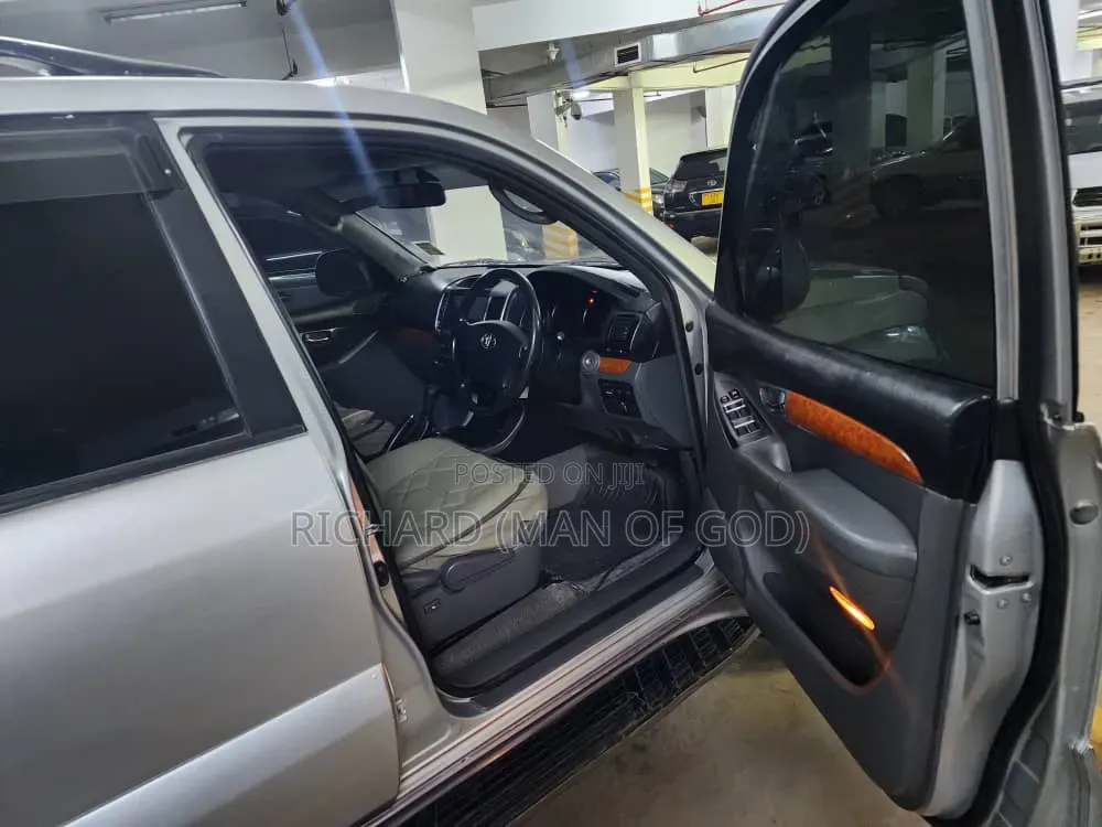 Toyota Land Cruiser Prado 2006 Silver