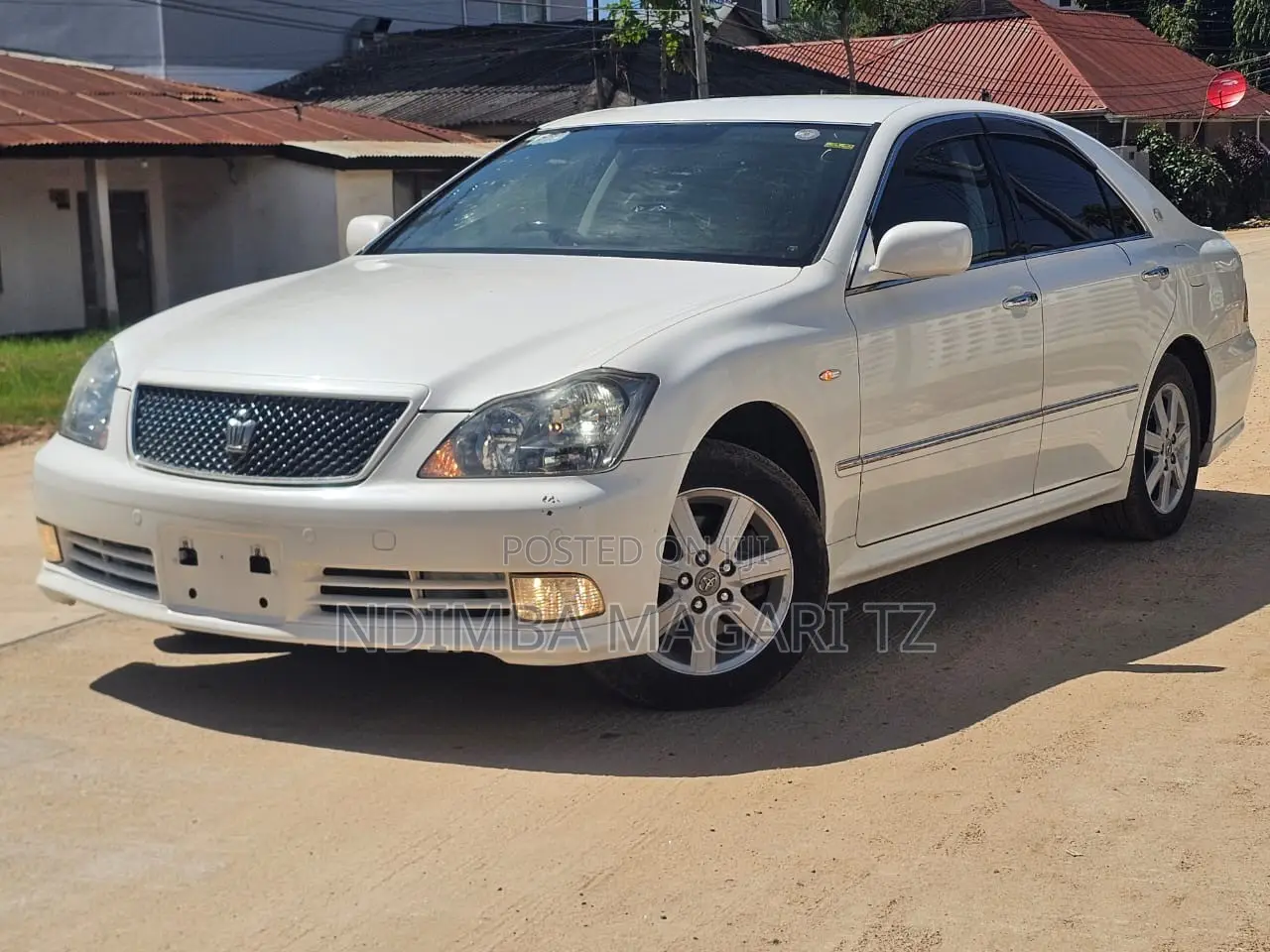 Toyota Crown 2004 White