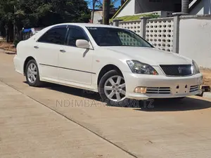 Toyota Crown 2004 White