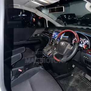 Toyota Vellfire 2009 White