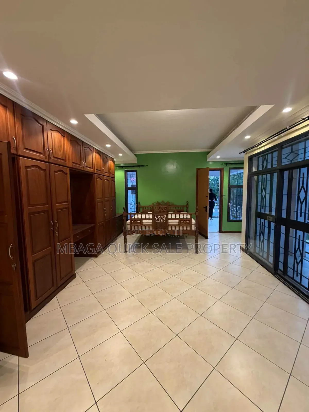 Furnished 5bdrm Villa in Masaki for rent