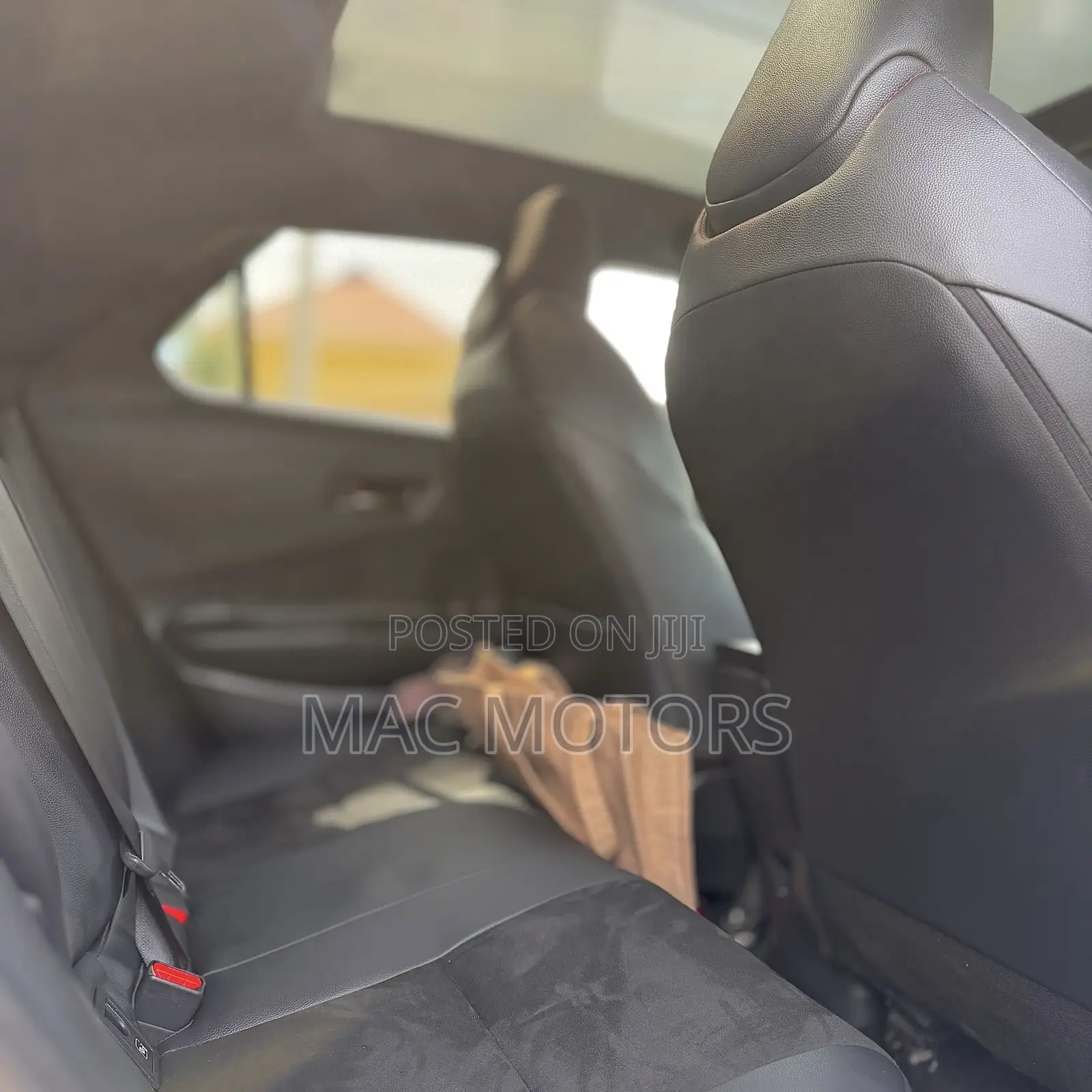 Toyota C-HR 2025 Off white